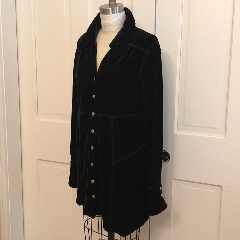 Ladies black stretch velvet tunic top